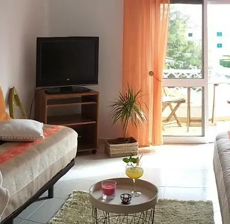 Pretty Sunny Guest Apartment Lagos Exterior photo